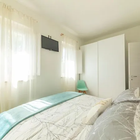 Apartman Piccola Perla Di Comfort E Stile *