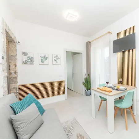 Apartman Piccola Perla Di Comfort E Stile